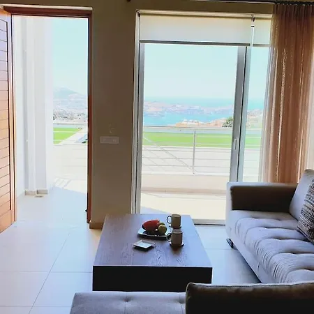 Appartement Luxurious Flat With Sea View & Private *