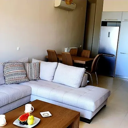 Luxurious Flat With Sea View & Private