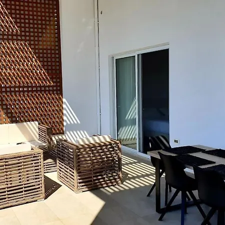 Appartement Luxurious Flat With Sea View & Private